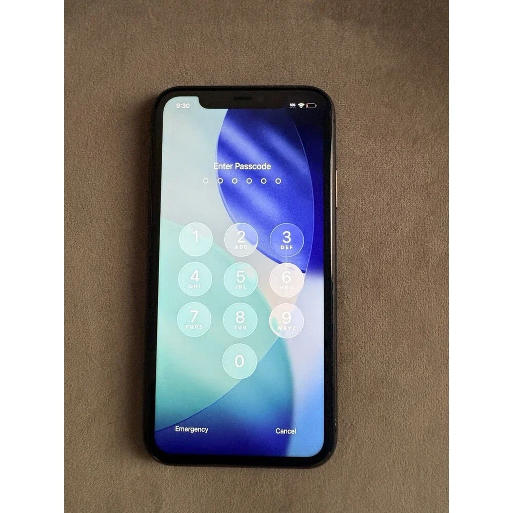 Apple iPhone 11 64GB Black Unlocked Smartphone Clean IMEI Works Great